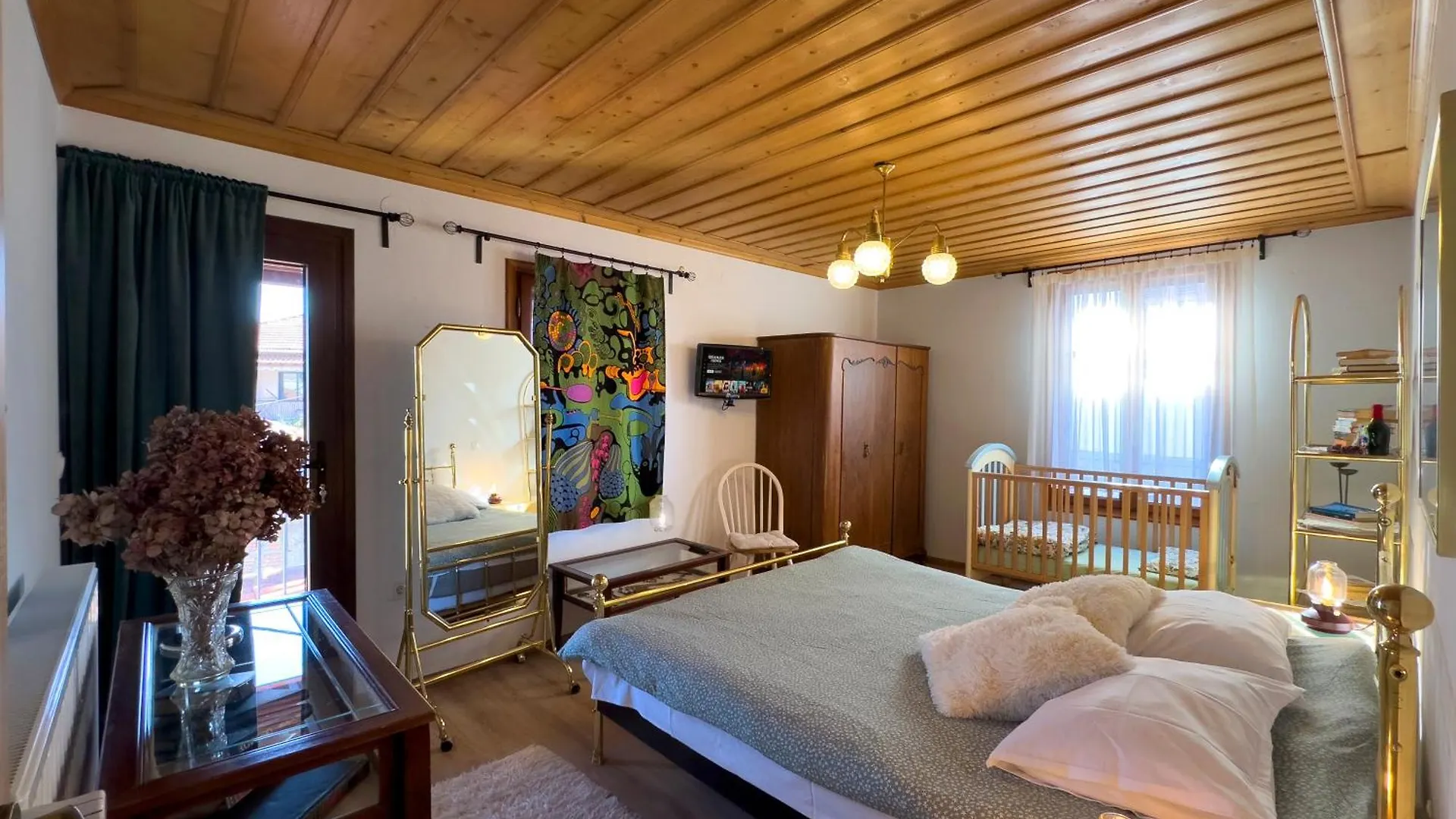 펜션 아나이아 Renovated Old Manor House With Yard 빌라